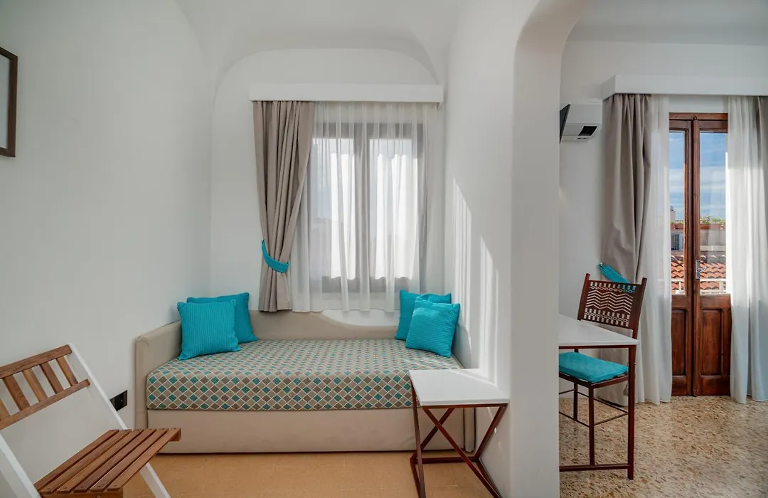 Sorella Luna Room Boutique, Centro Di Olbia-1